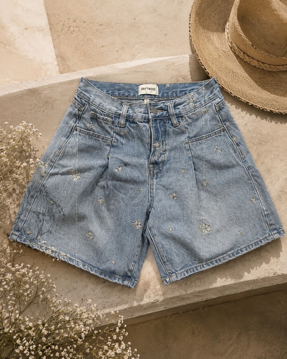 Anthropologie Driftwood Elizabeth Floral Embroidered Pleated Shorts 25